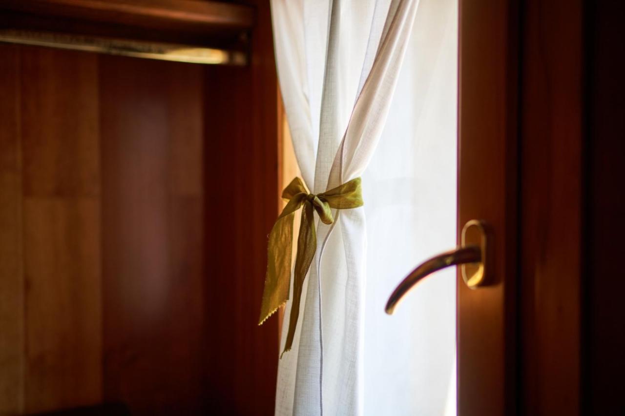 Porto Valentino Apartment シルミオーネ エクステリア 写真