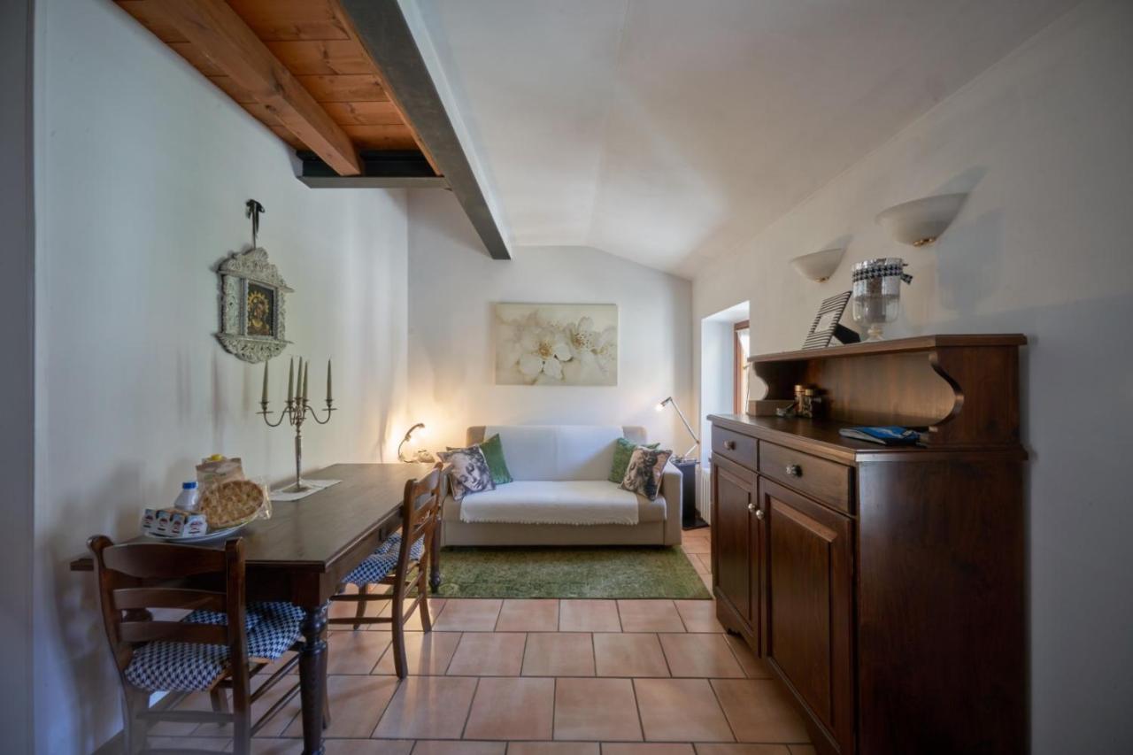 Porto Valentino Apartment シルミオーネ エクステリア 写真