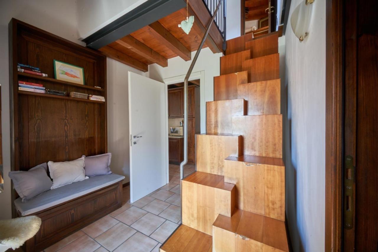 Porto Valentino Apartment シルミオーネ エクステリア 写真