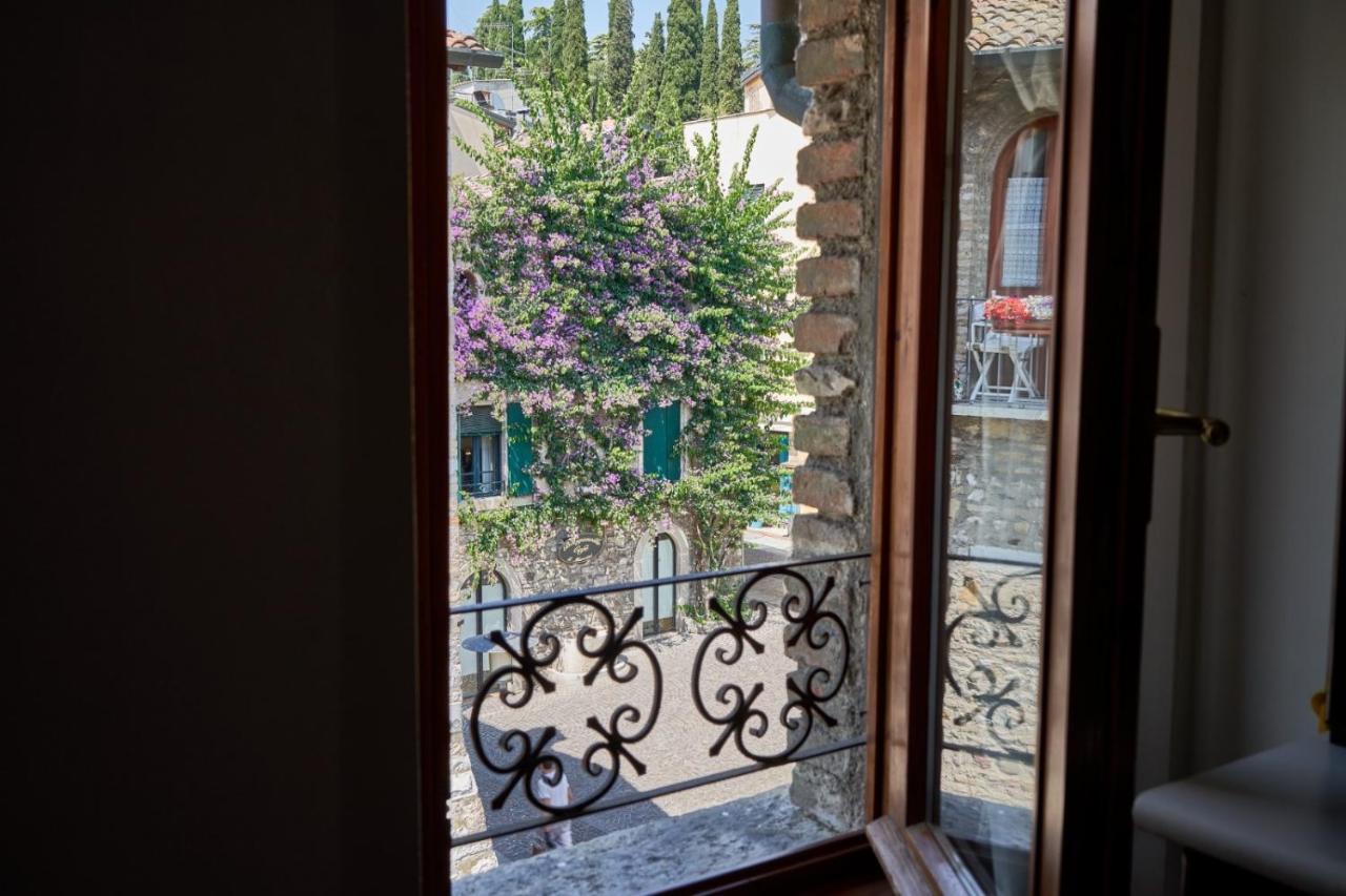 Porto Valentino Apartment シルミオーネ エクステリア 写真
